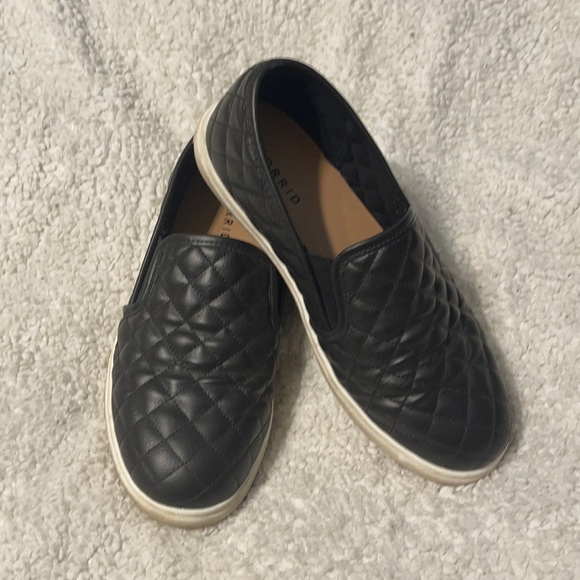 Torrid quilted slip on sneakers size 8W - Picture 1 of 6
